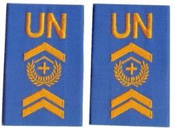 Images de la catégorie UN, OSCE, Kfor, Swisscoy Insigne Badges