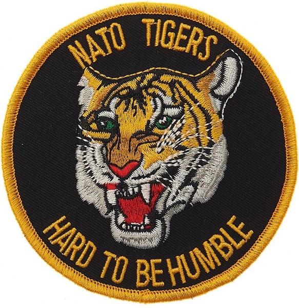 Immagine di Nato Tigers "hard to be humble" Abzeichen