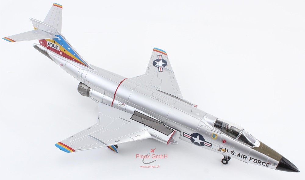 Bild von F-101C Voodoo "Robin Olds" 92nd TFS, 81st TFW Bentwaters 1964. Hobby Master Modell im Massstab 1:72, HA9303